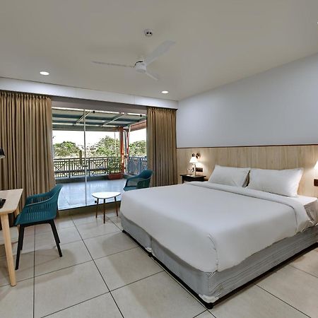 Antarim Express Hotel Bharuch Eksteriør billede